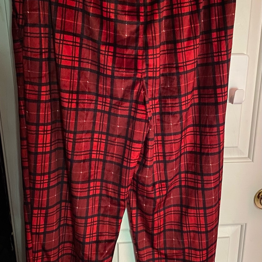 Unisex Club Room Red Pajama Pants XL EUC - Picture 2 of 4